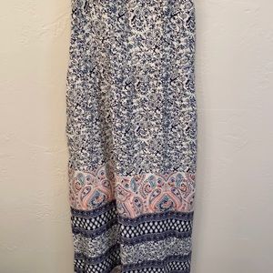 Unworn Maxi Dress with tied back!